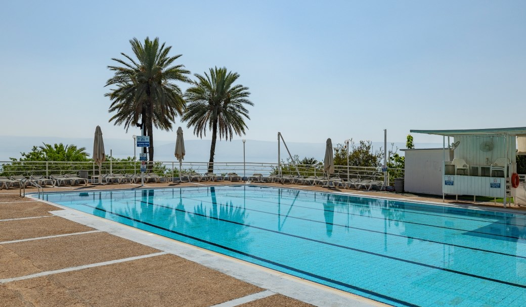 בריכת המלון - מלון המלך שלמה טבריה